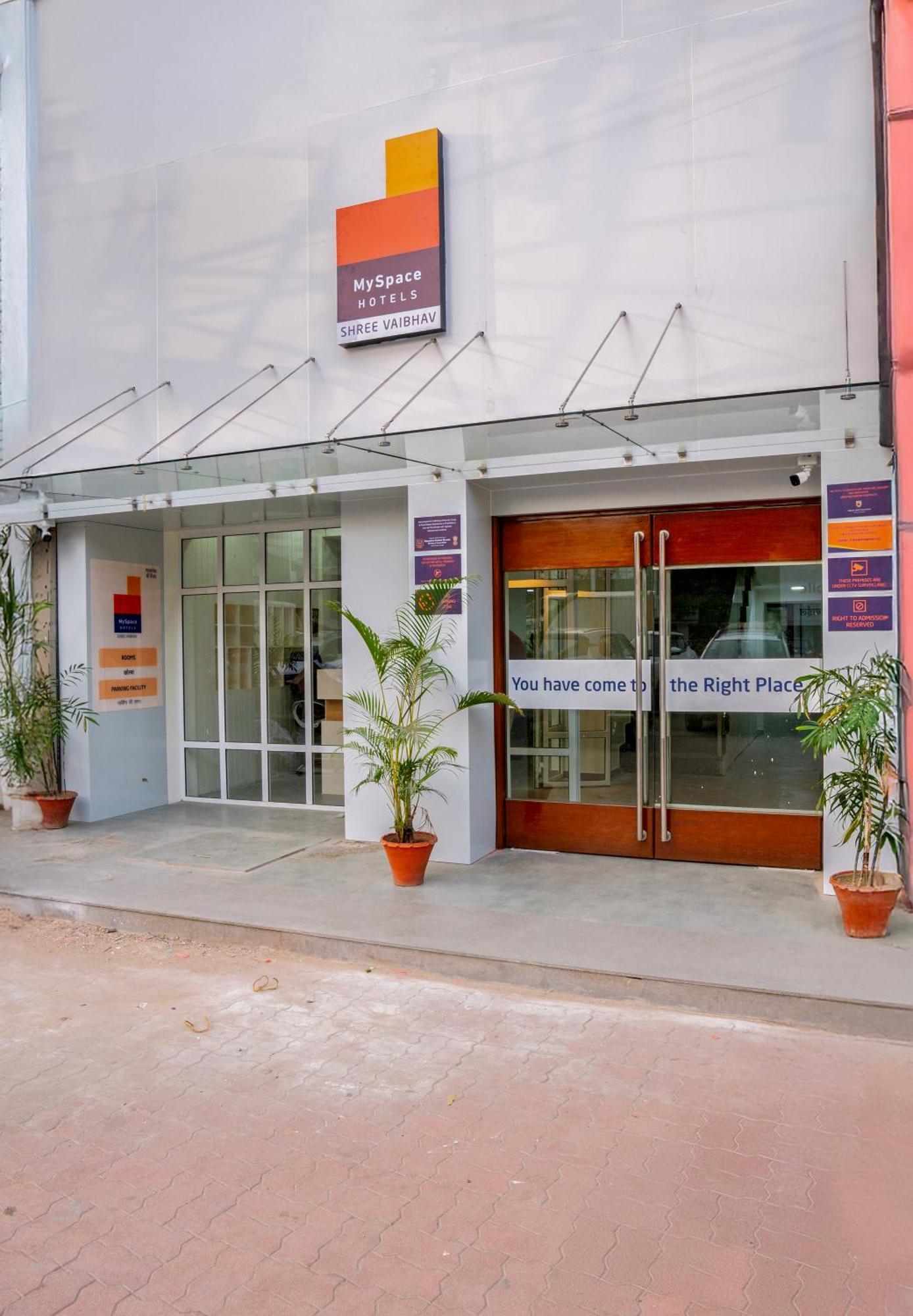 Myspace Hotel Shree Vaibhav Nagpur Exterior foto