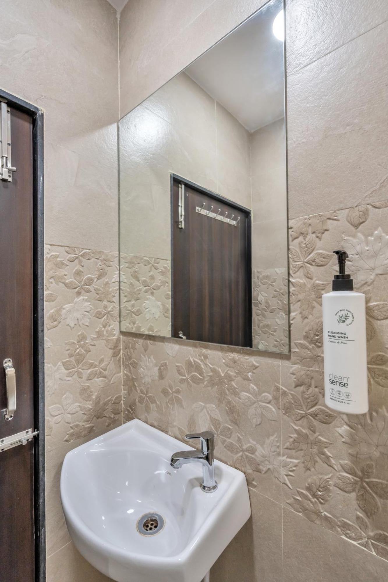 Myspace Hotel Shree Vaibhav Nagpur Exterior foto